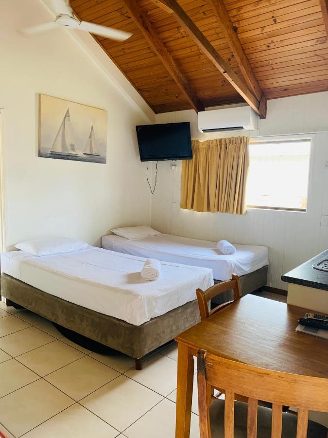 Airlie Beach Apartments Dış mekan fotoğraf