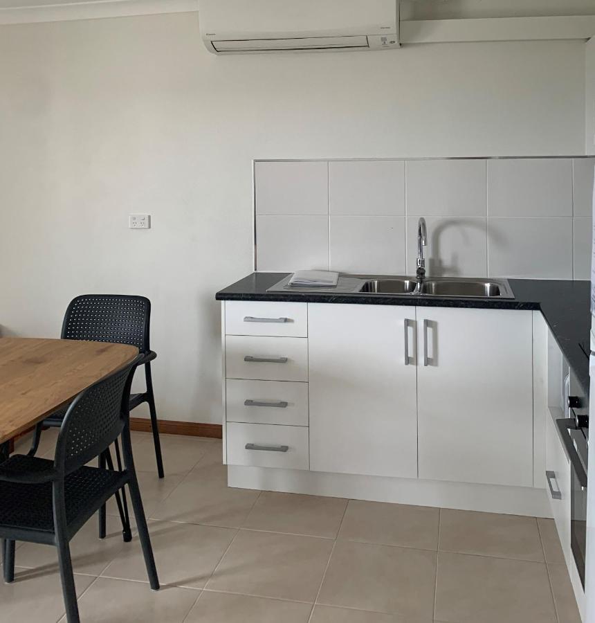 Airlie Beach Apartments Dış mekan fotoğraf